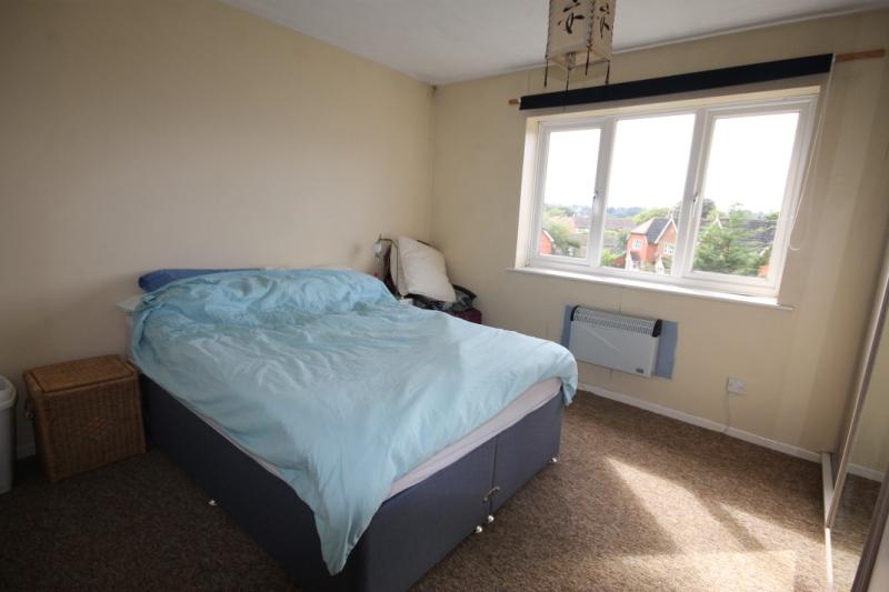 Flat Wesley Drive in Borough of Runnymede