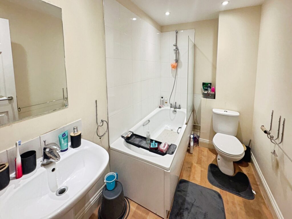 Flat Frederick Street in Rushmoor