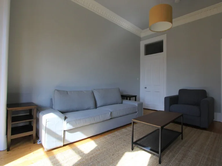 Flat Comely Bank Place in City of Edinburgh