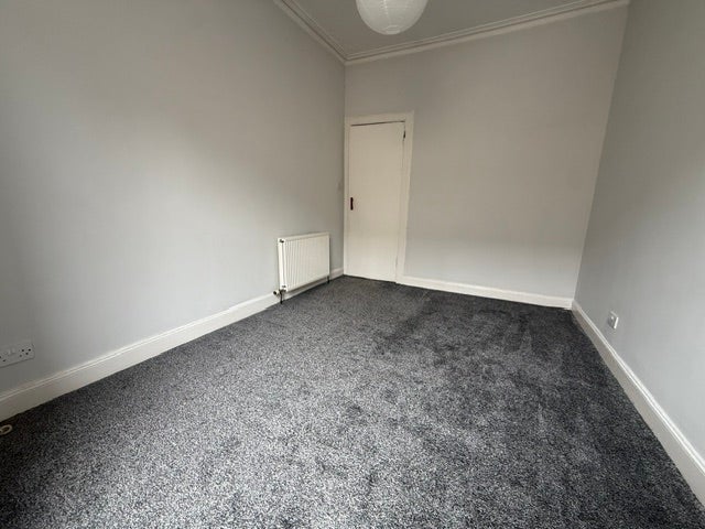 Flat Albert Road in Glasgow