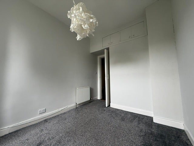 Flat Albert Road in Glasgow