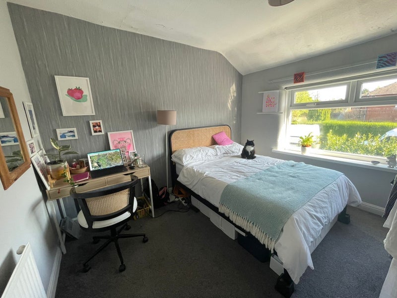 Room Kildare Road in Manchester