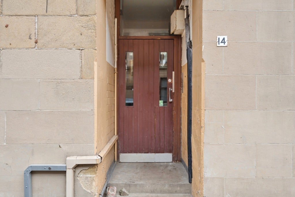 Flat Muirpark Street in Glasgow