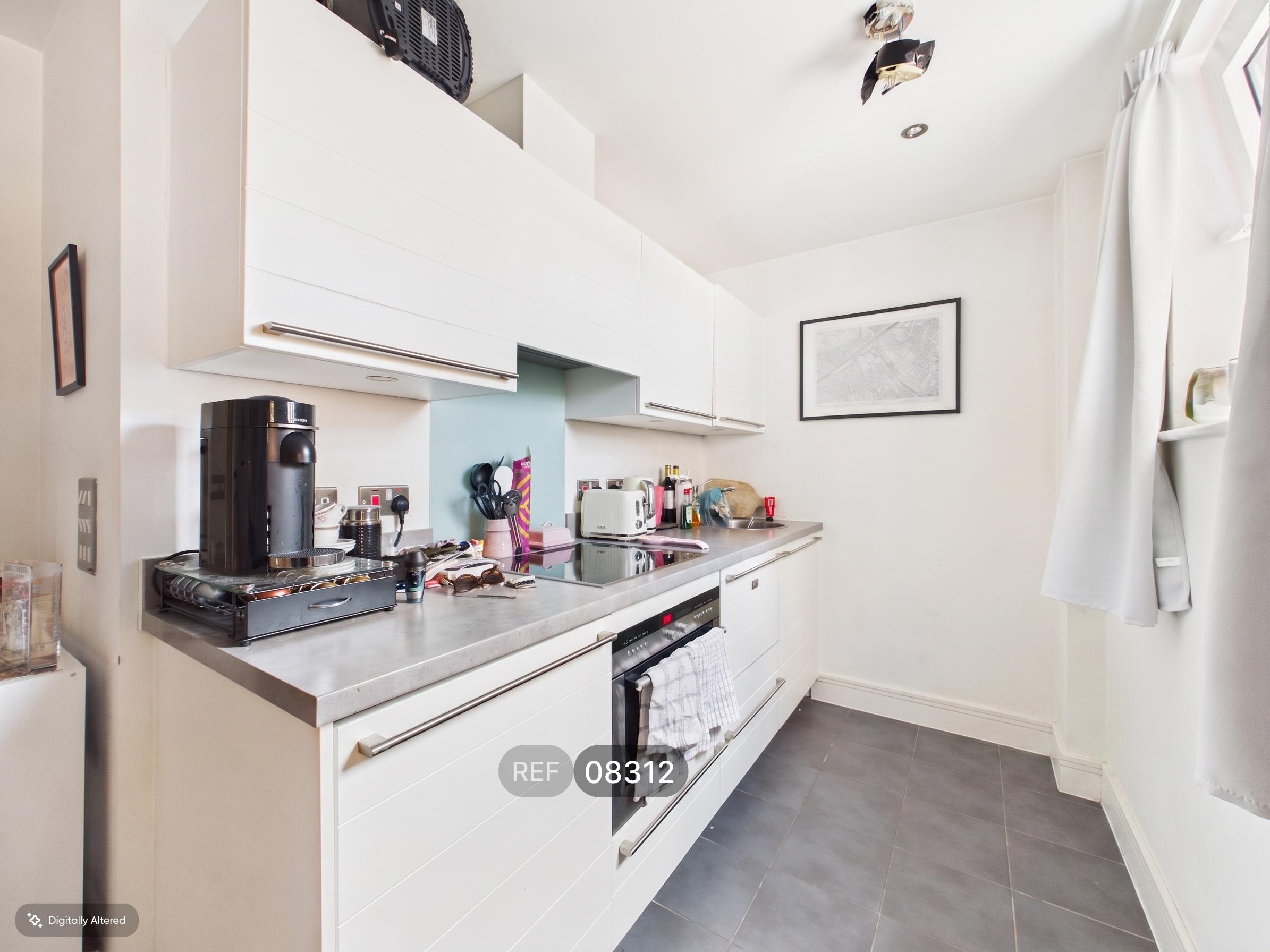 Flat Lurline Gardens in Greater London