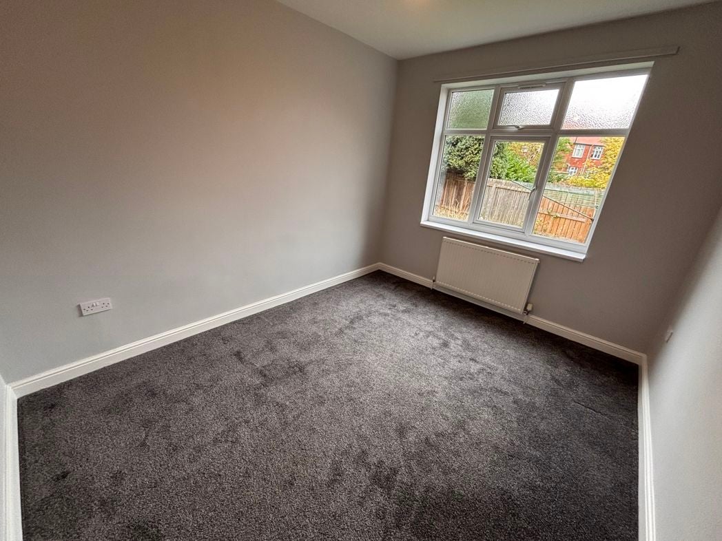 Flat Langholm Road in Newcastle upon Tyne