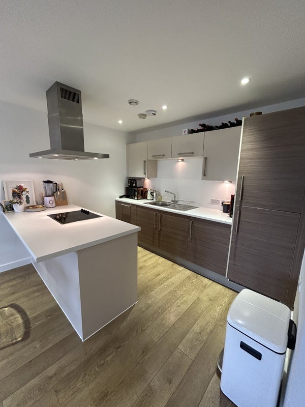 Room Upper North Street in Greater London