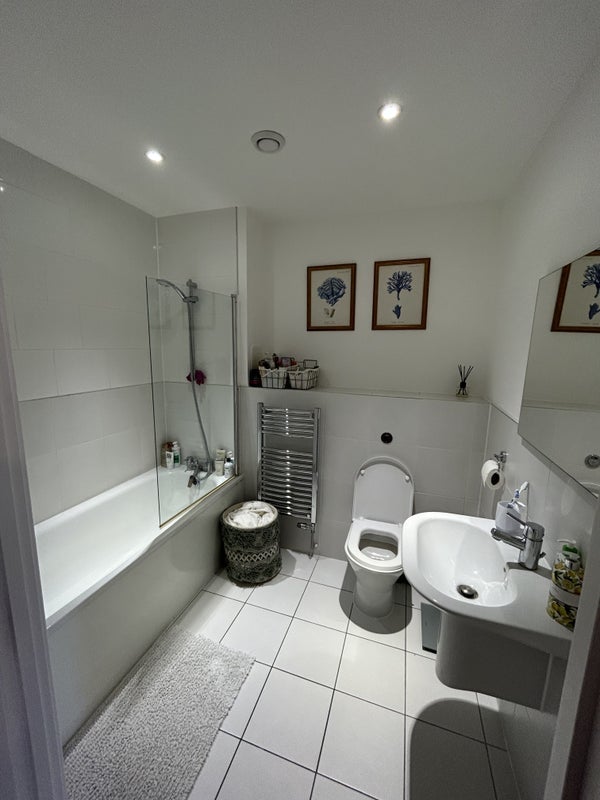 Room Upper North Street in Greater London