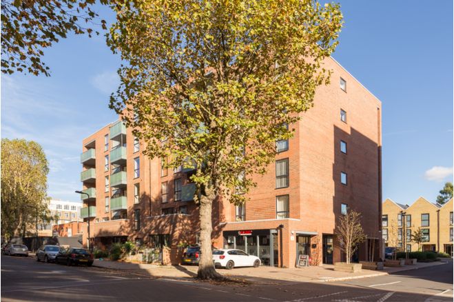 Flat Bathurst Square in Greater London