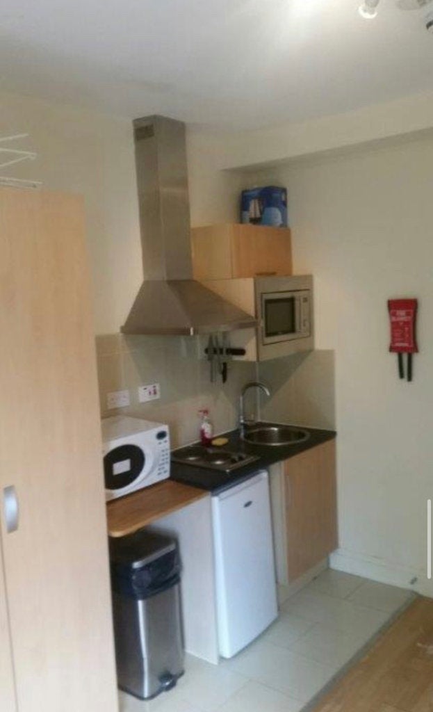Flat Kensington Gardens Square in City of Westminster