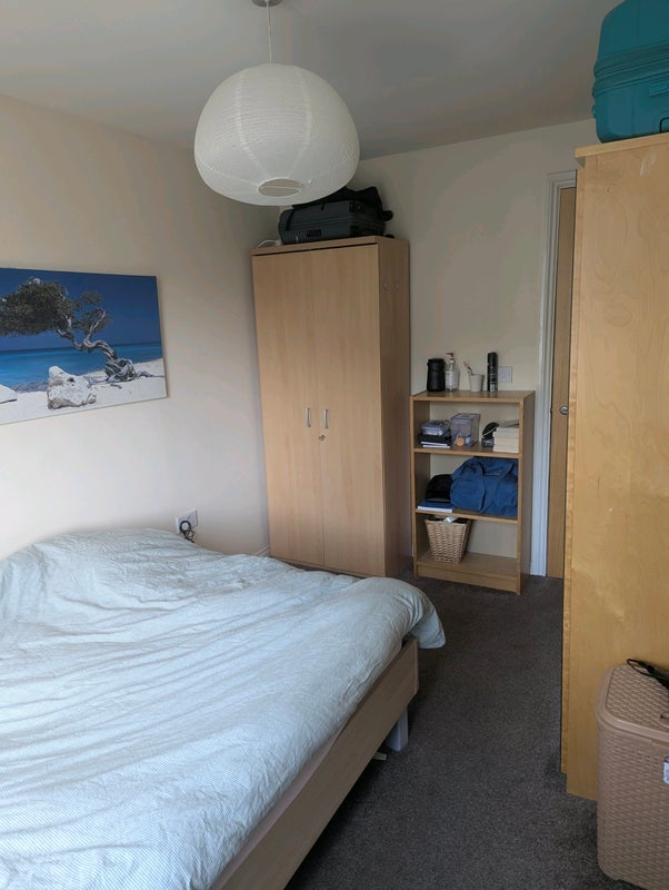 Flat Cole Street in Greater London