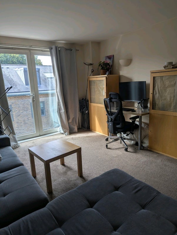 Flat Cole Street in Greater London