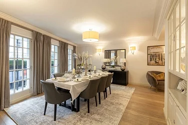Flat Wilton Row in City of Westminster