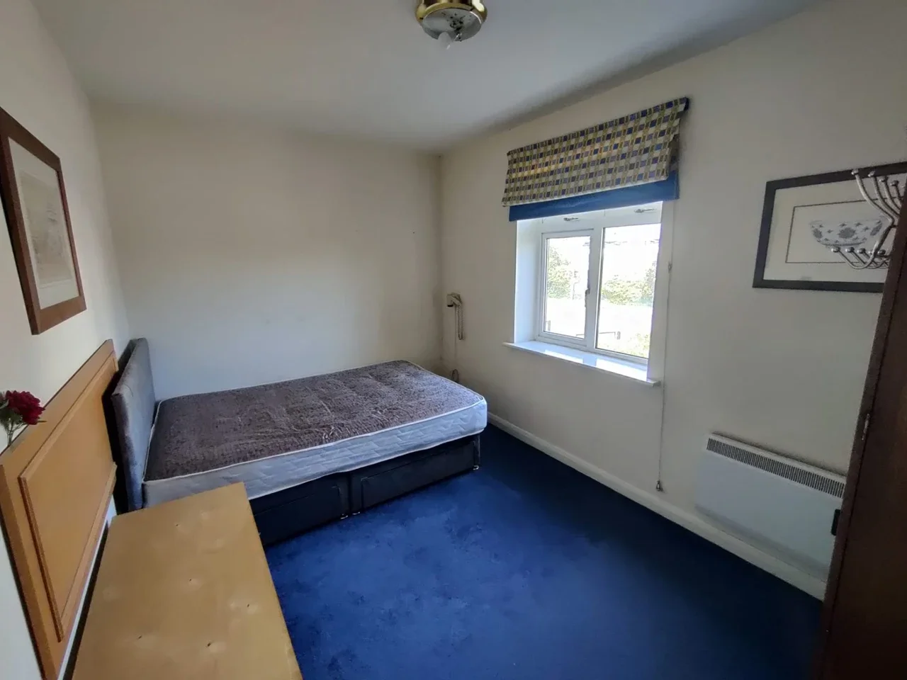 Room Staines Road in Borough of Spelthorne