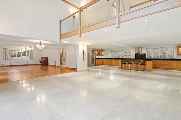 House Lytton Park in Elmbridge