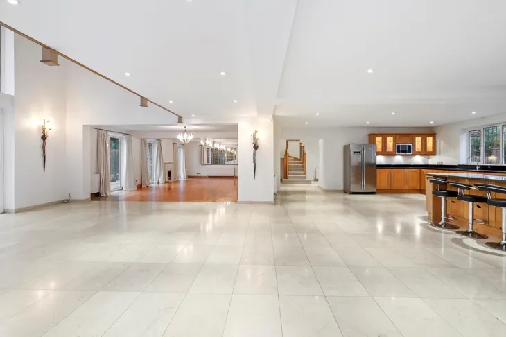 House Lytton Park in Elmbridge