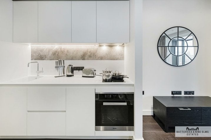 Flat York Road in Greater London