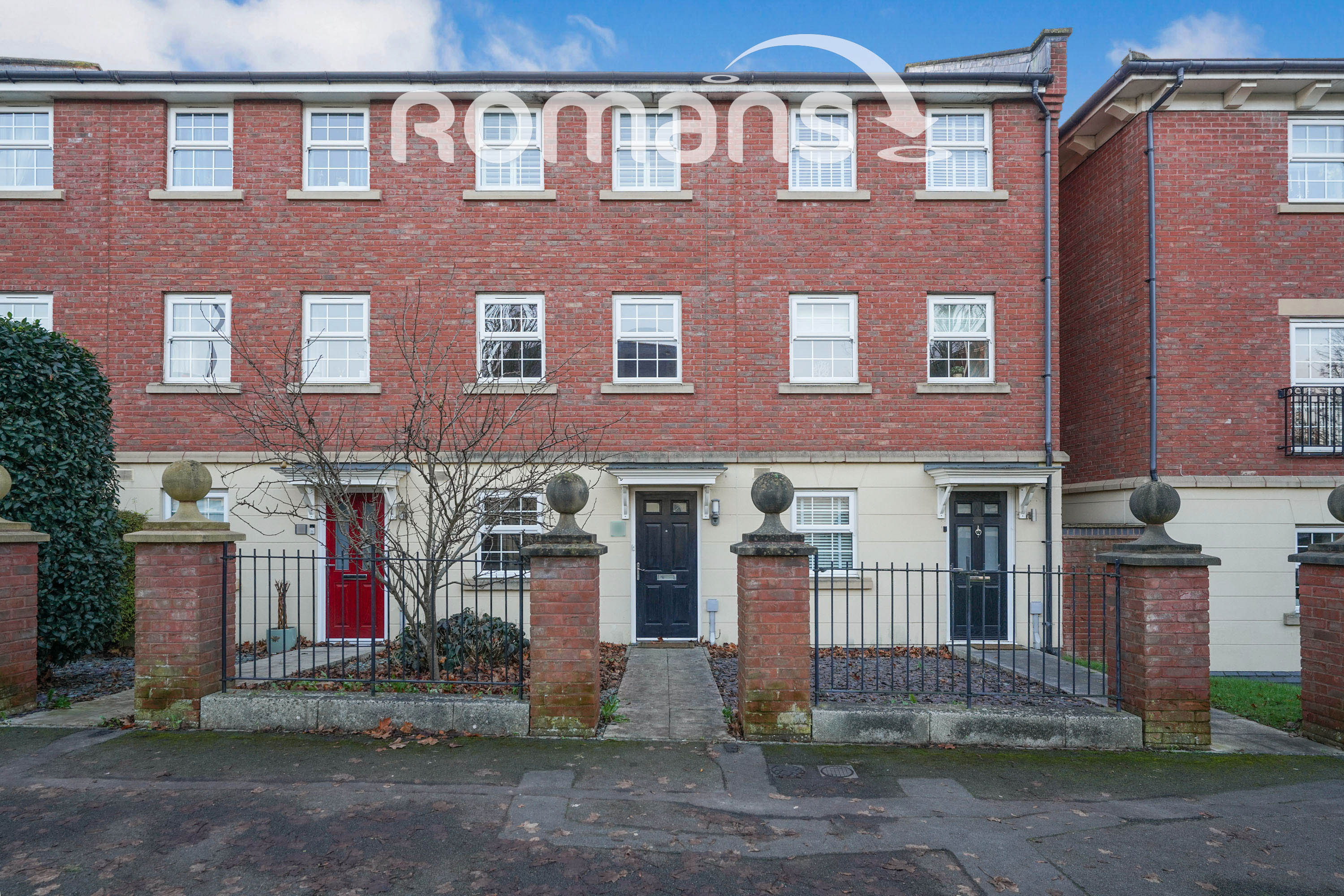 House Eastbury Way in Blunsdon St Andrew