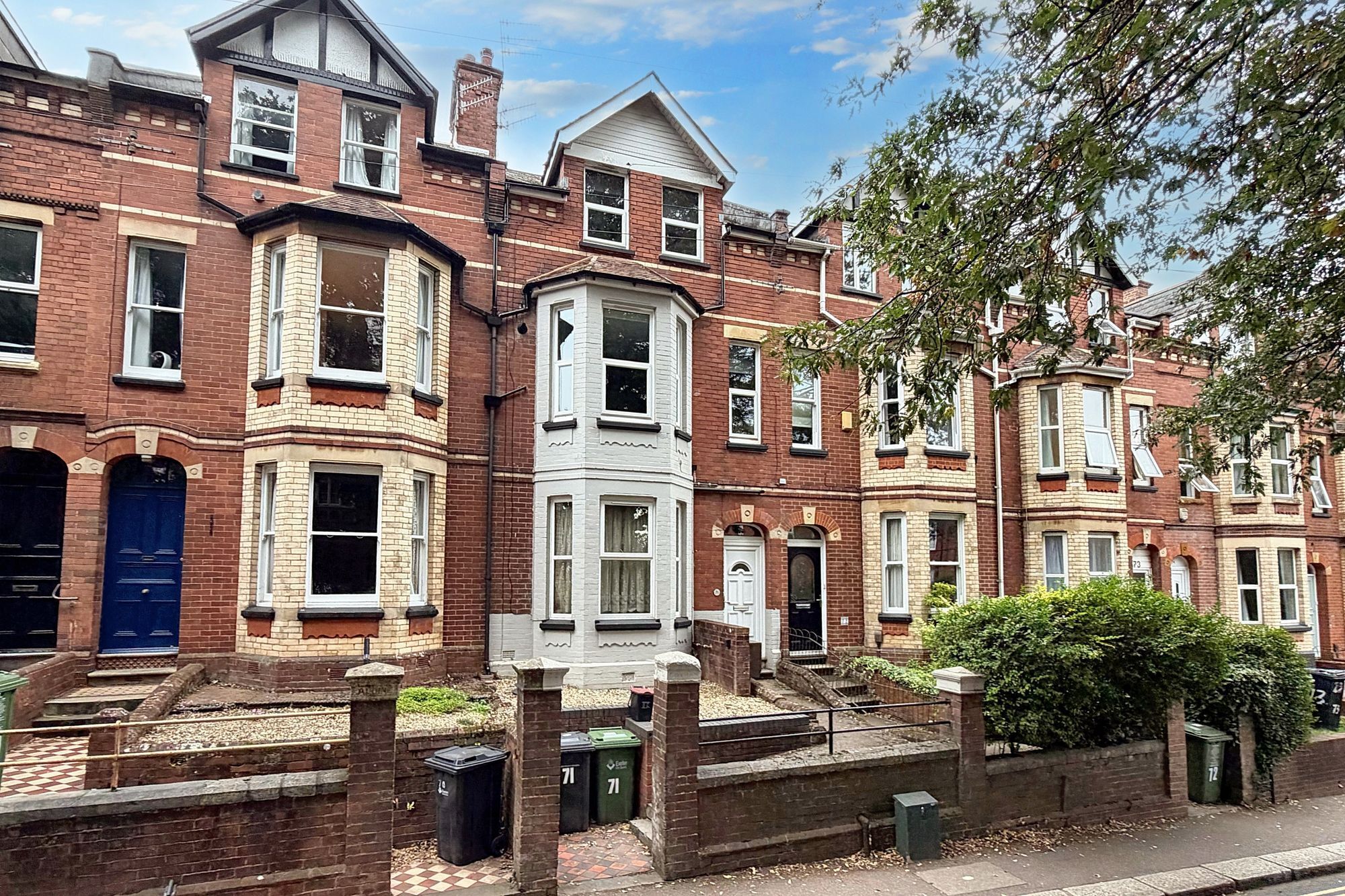 Flat Old Tiverton Road in Exeter