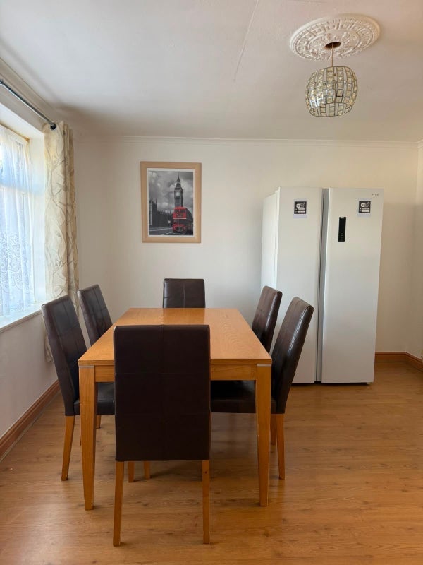 Room Bassenthwaite Avenue in Kirkby