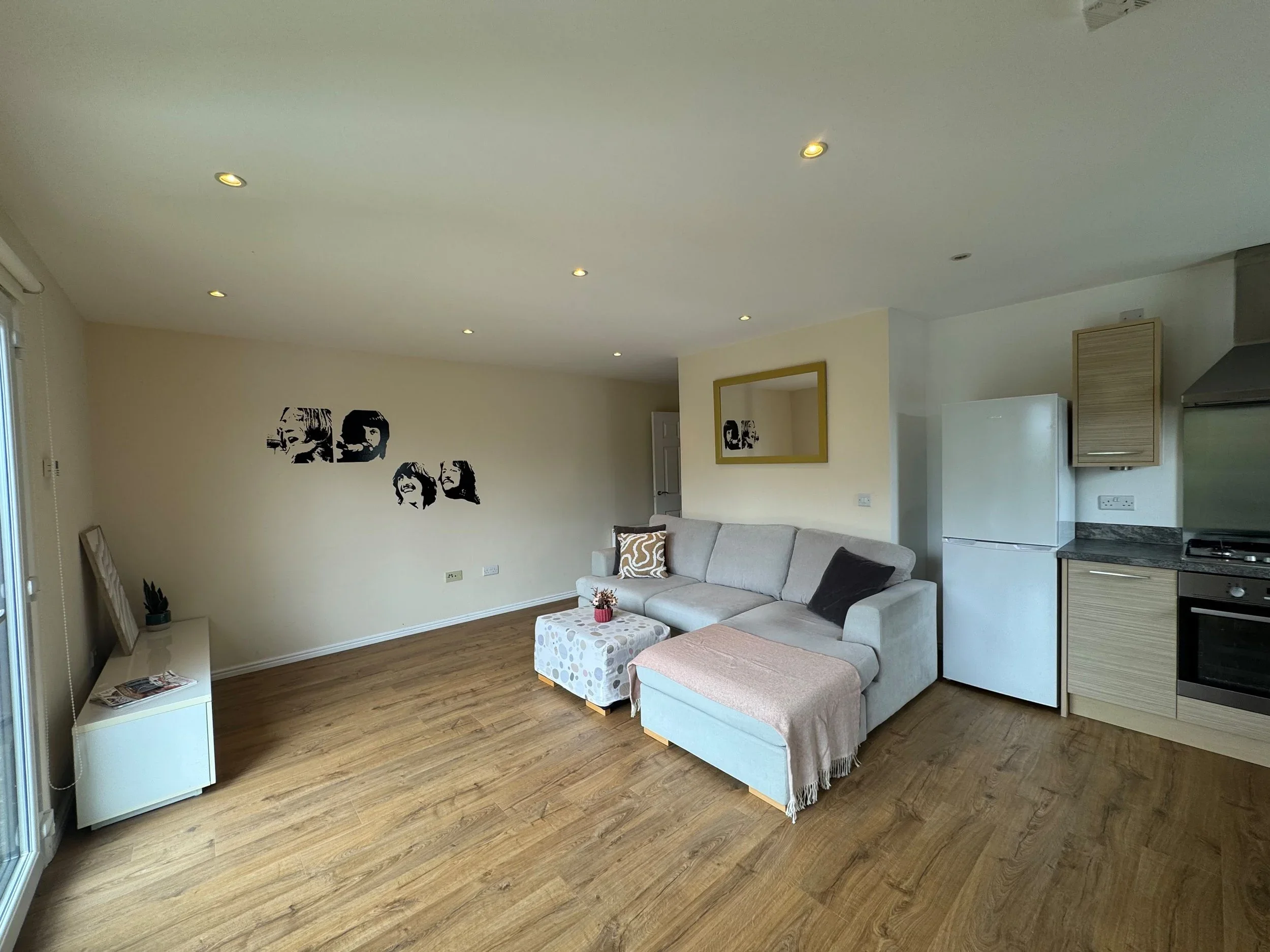 Flat Arneil Drive in City of Edinburgh