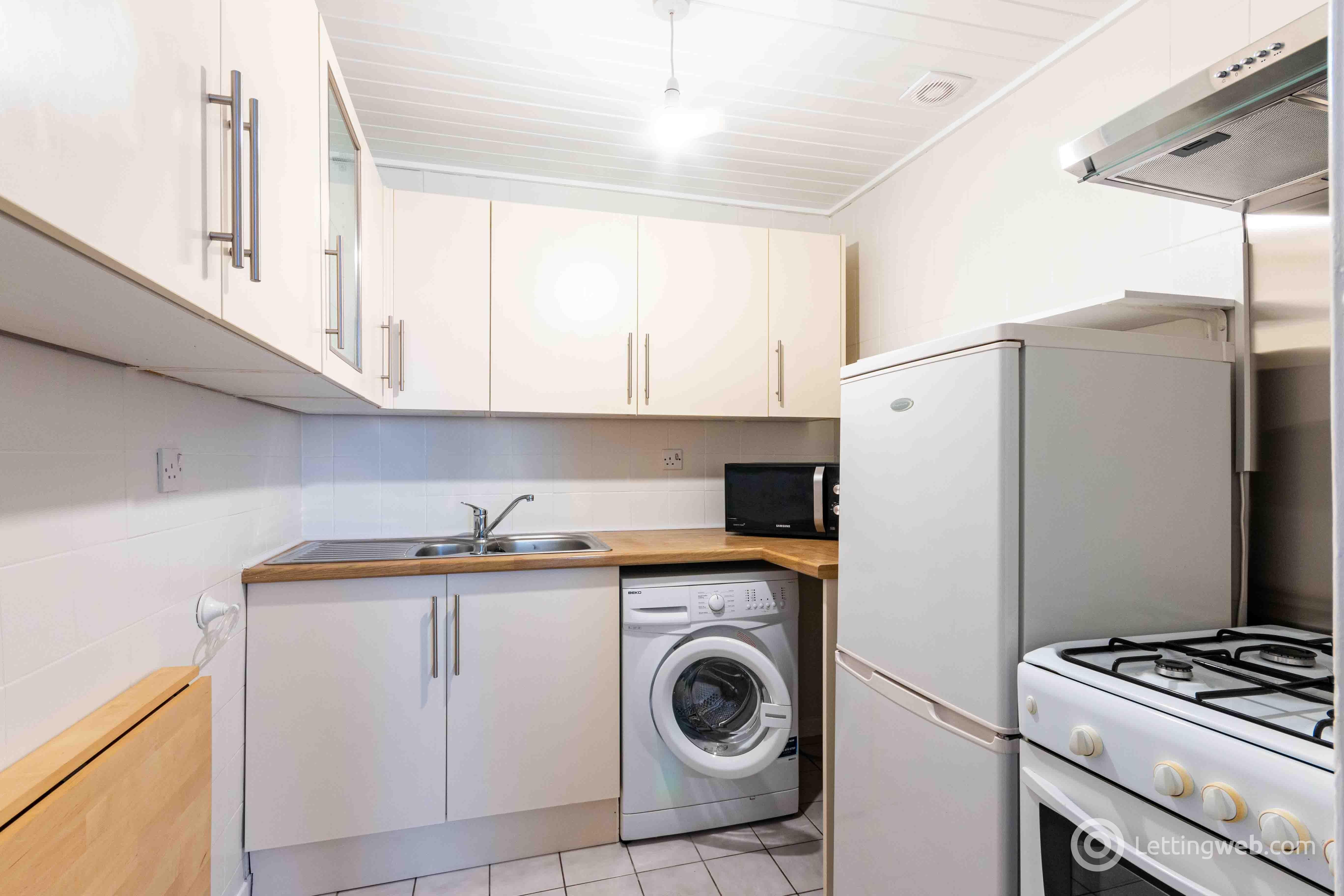 Flat Caledonian Place in City of Edinburgh