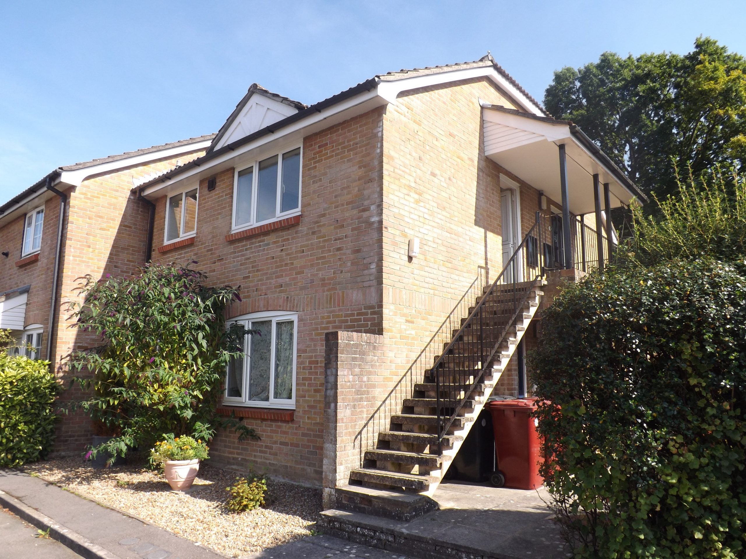 Flat Oakwood Close in Chichester