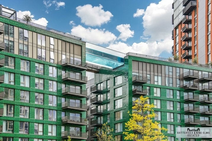 Flat Viaduct Gardens in Greater London
