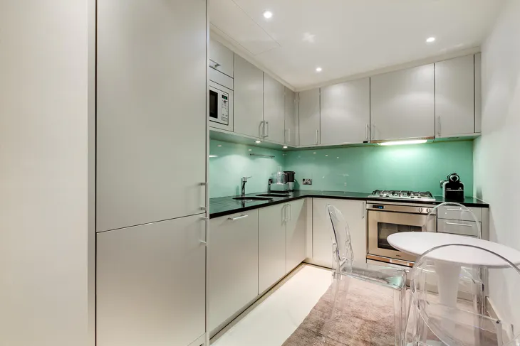 Flat Knightsbridge in City of Westminster