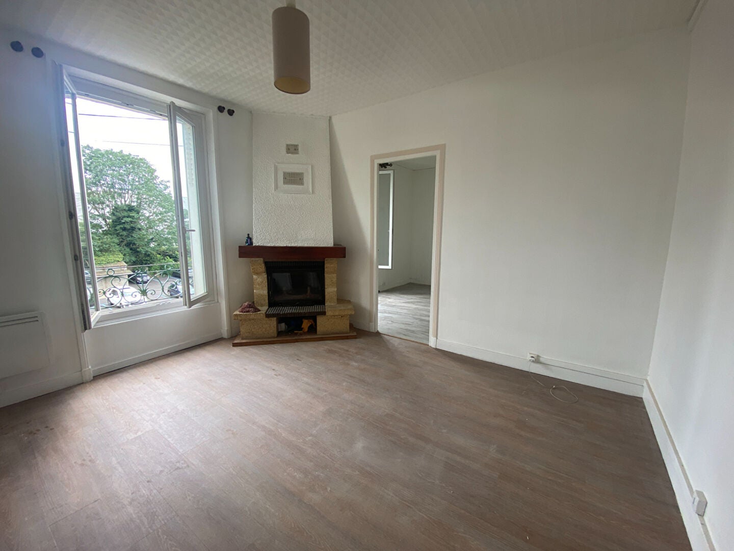 Appartement Place Léon Cassé à Corbeil-Essonnes