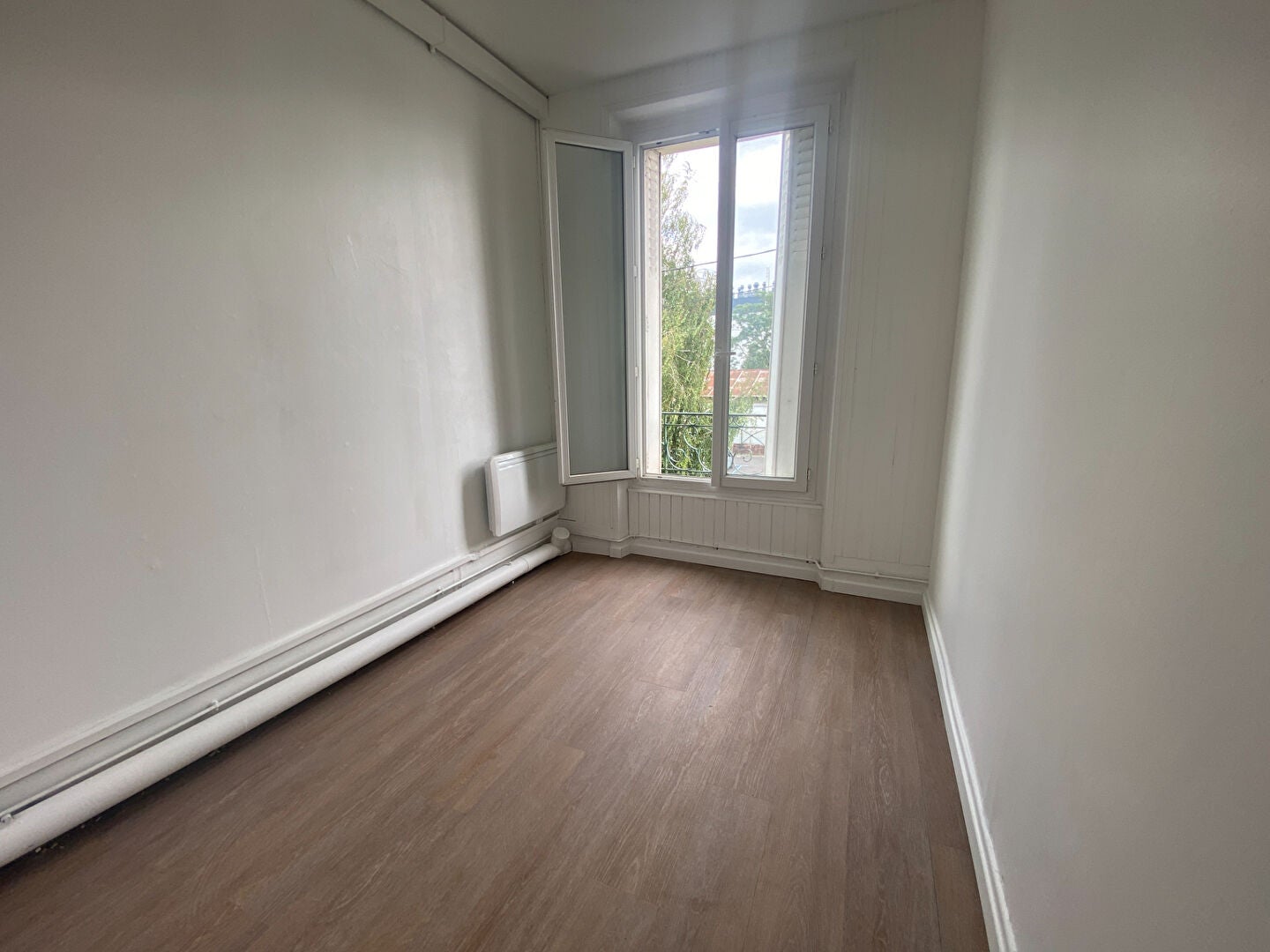 Appartement Place Léon Cassé à Corbeil-Essonnes