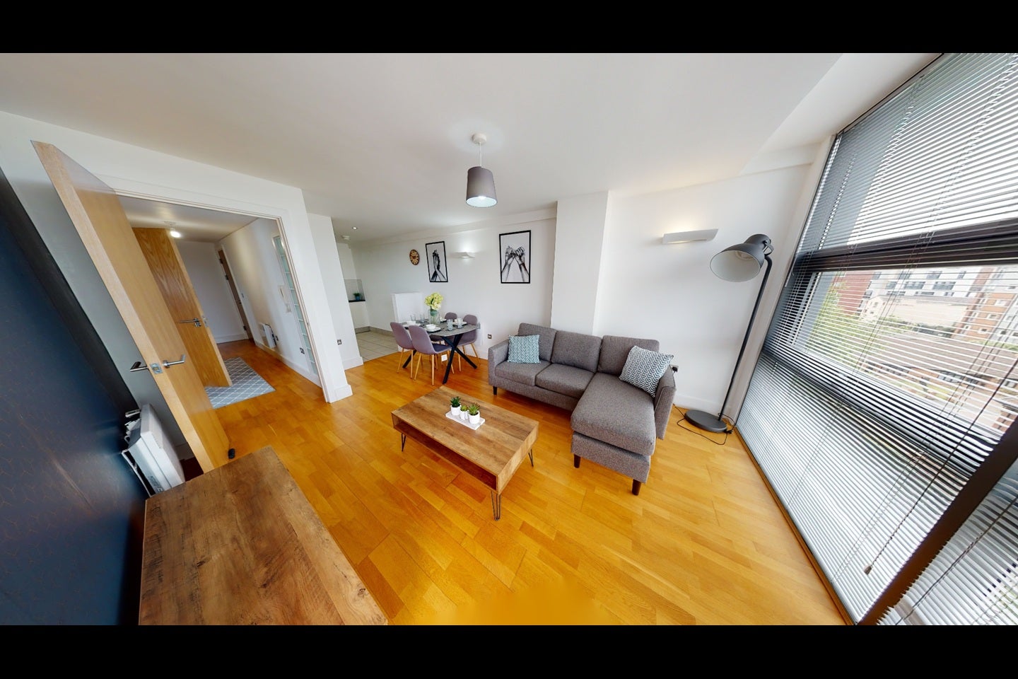 Flat Great Crosshall Street in Liverpool