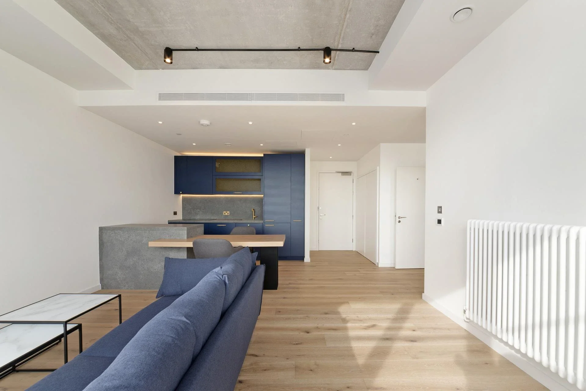 Flat Orchard Place in Greater London