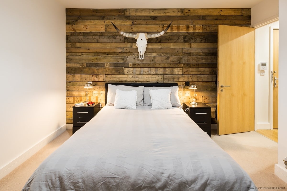 Flat Barking Road in Greater London