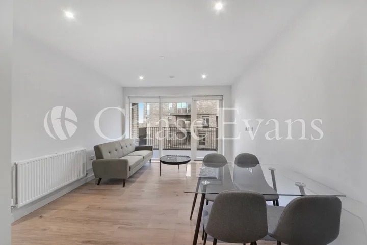 Flat Beresford Road in Greater London