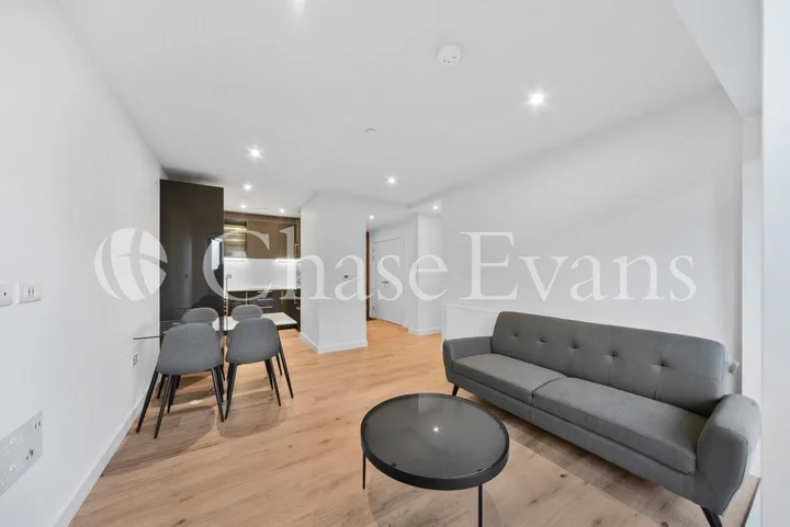 Flat Beresford Road in Greater London