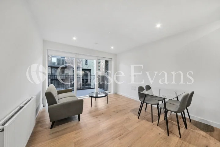 Flat Beresford Road in Greater London