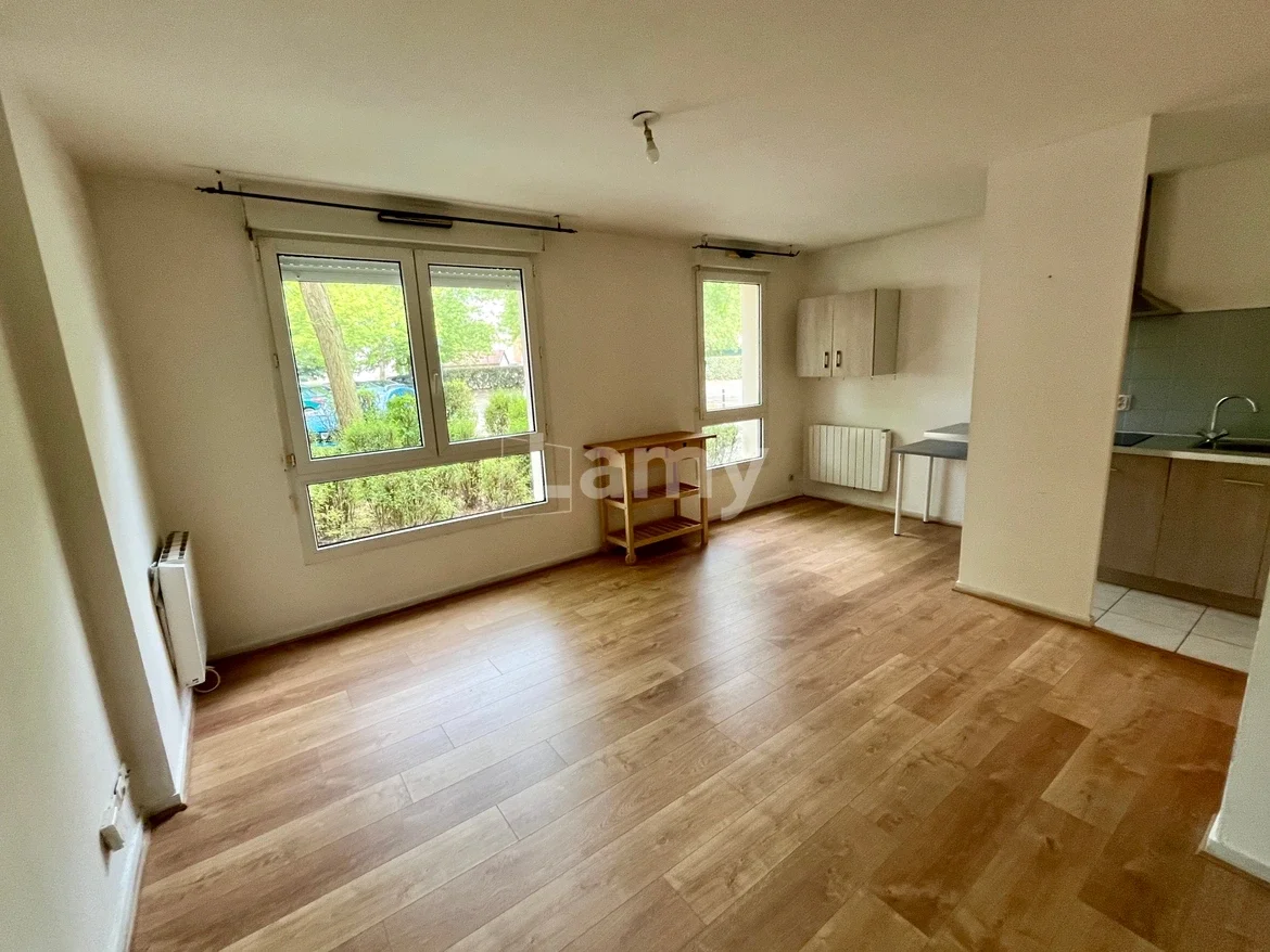 Flat Rue Simone de Beauvoir in Élancourt