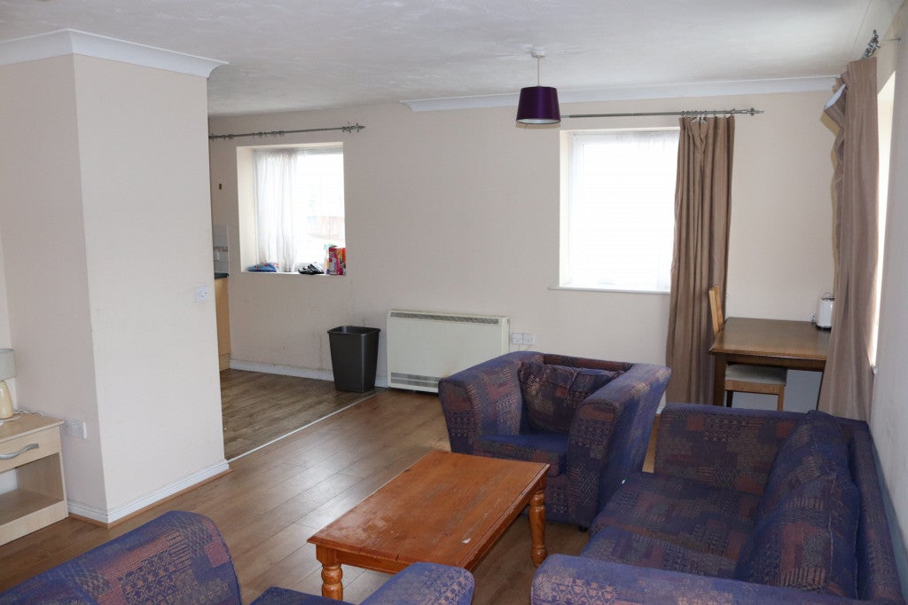 Flat Meachen Road in Colchester