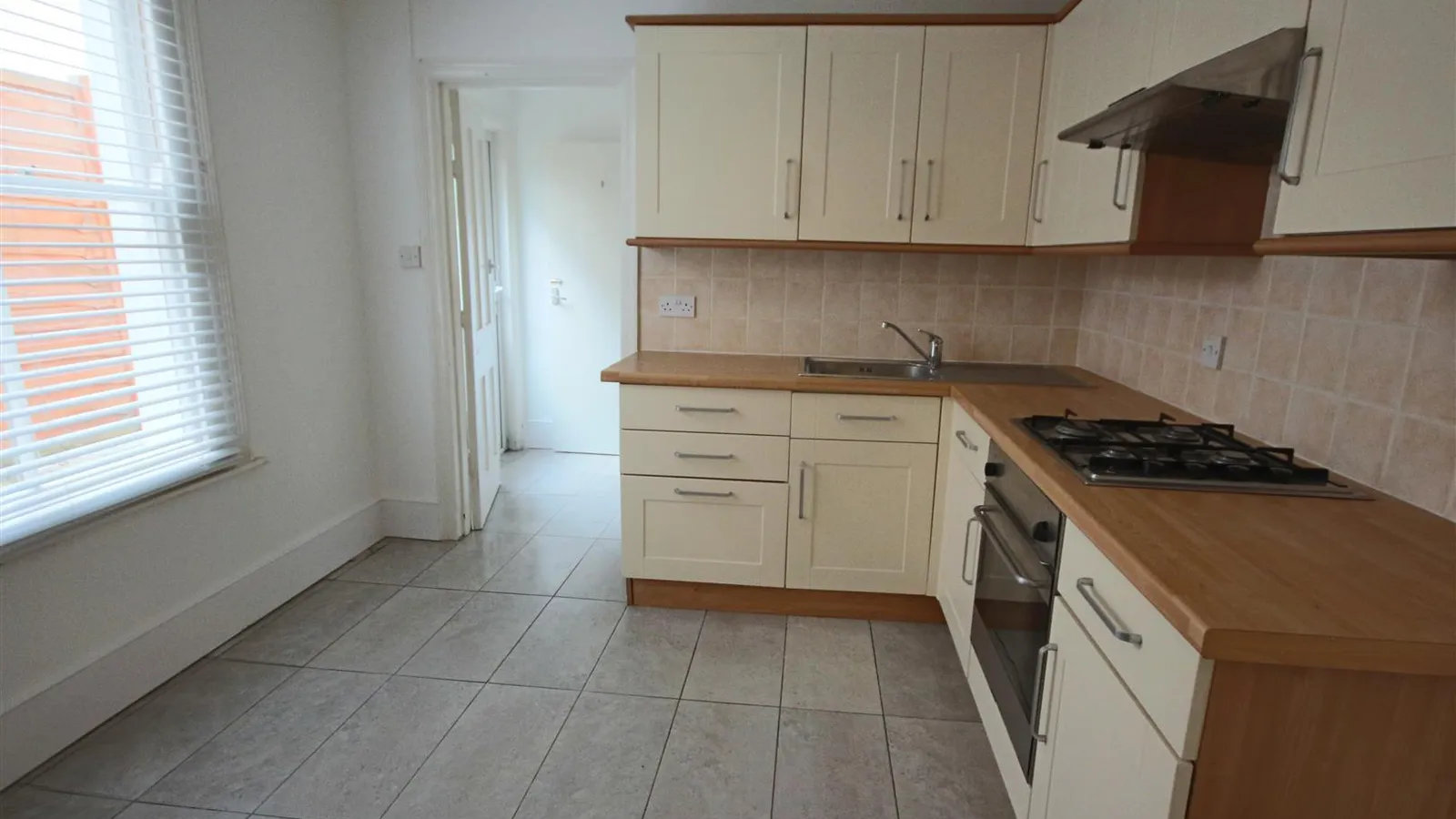 Flat Loder Road in Brighton