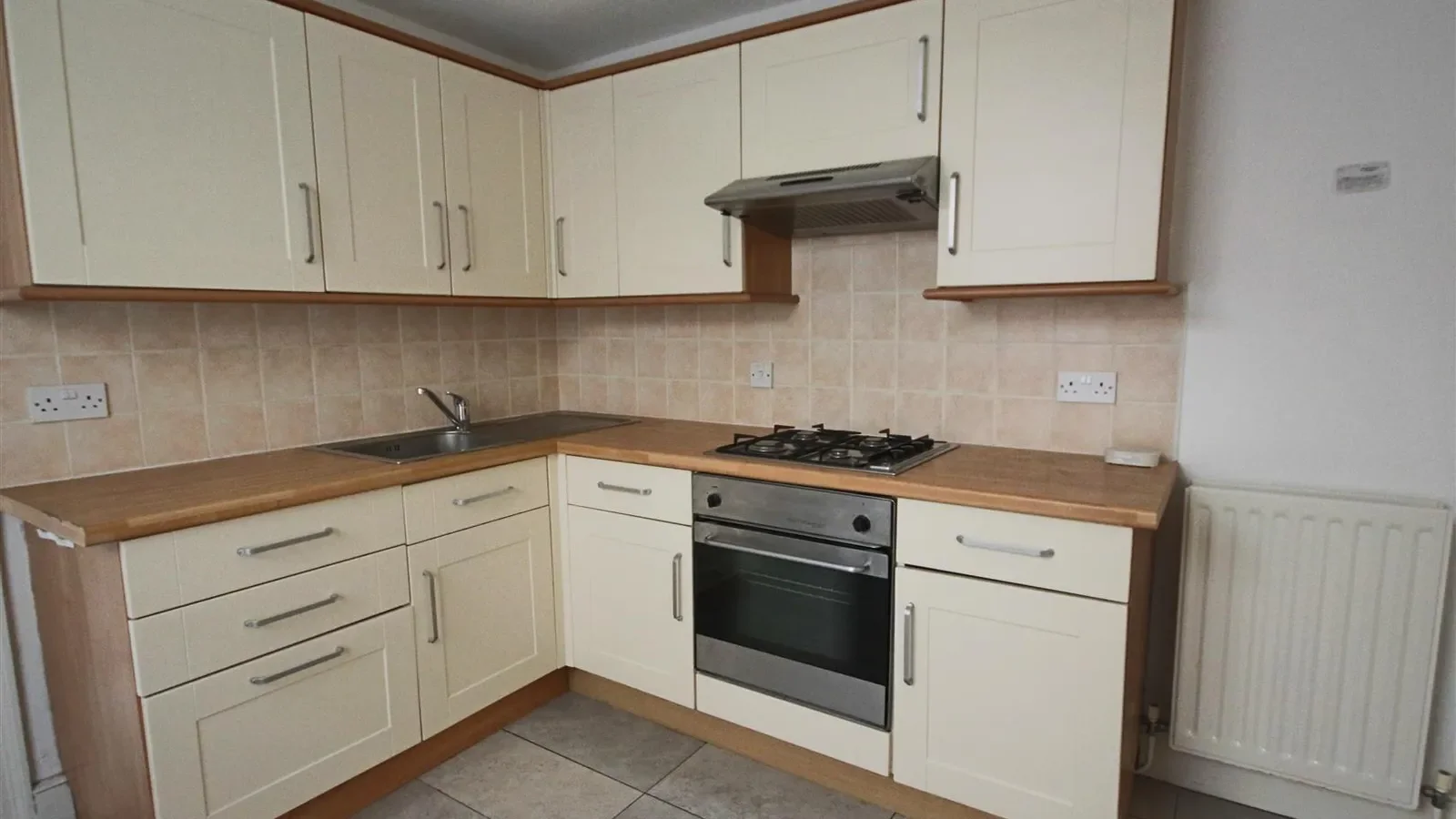 Flat Loder Road in Brighton