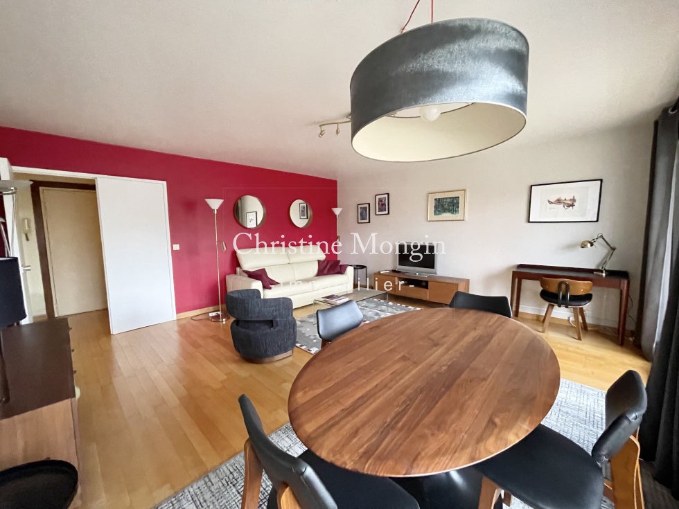 Flat Boulevard Bourdon in Neuilly-sur-Seine