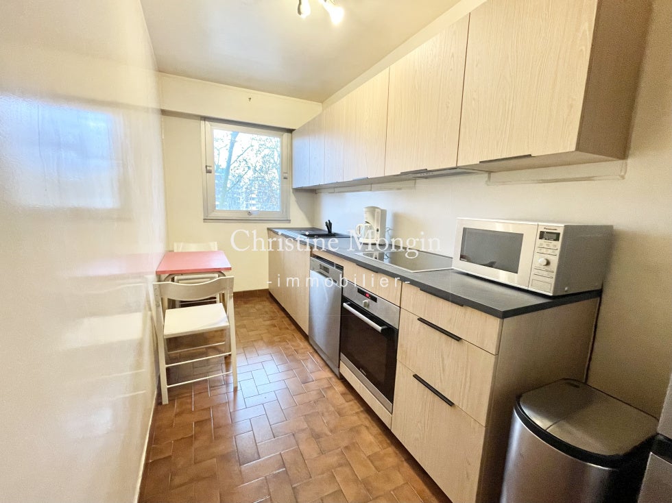 Flat Boulevard Bourdon in Neuilly-sur-Seine
