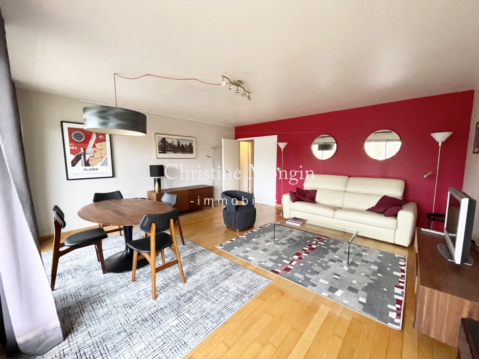 Flat Boulevard Bourdon in Neuilly-sur-Seine