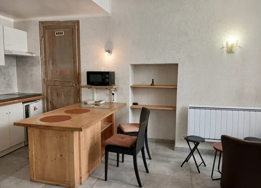Room Rue Admyrauld in La Rochelle