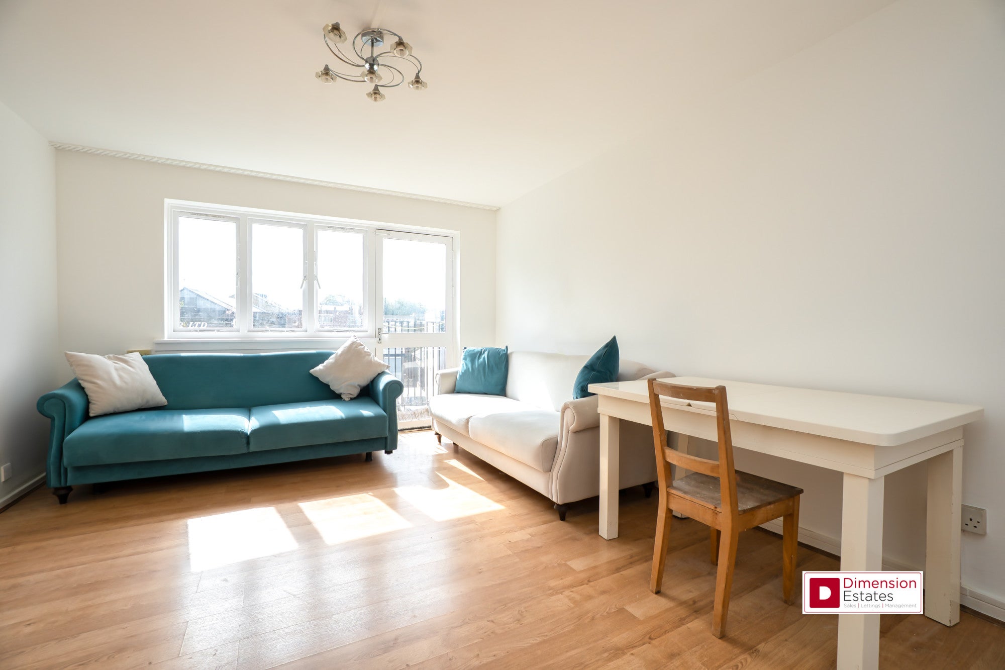 Flat Rectory Road in Greater London