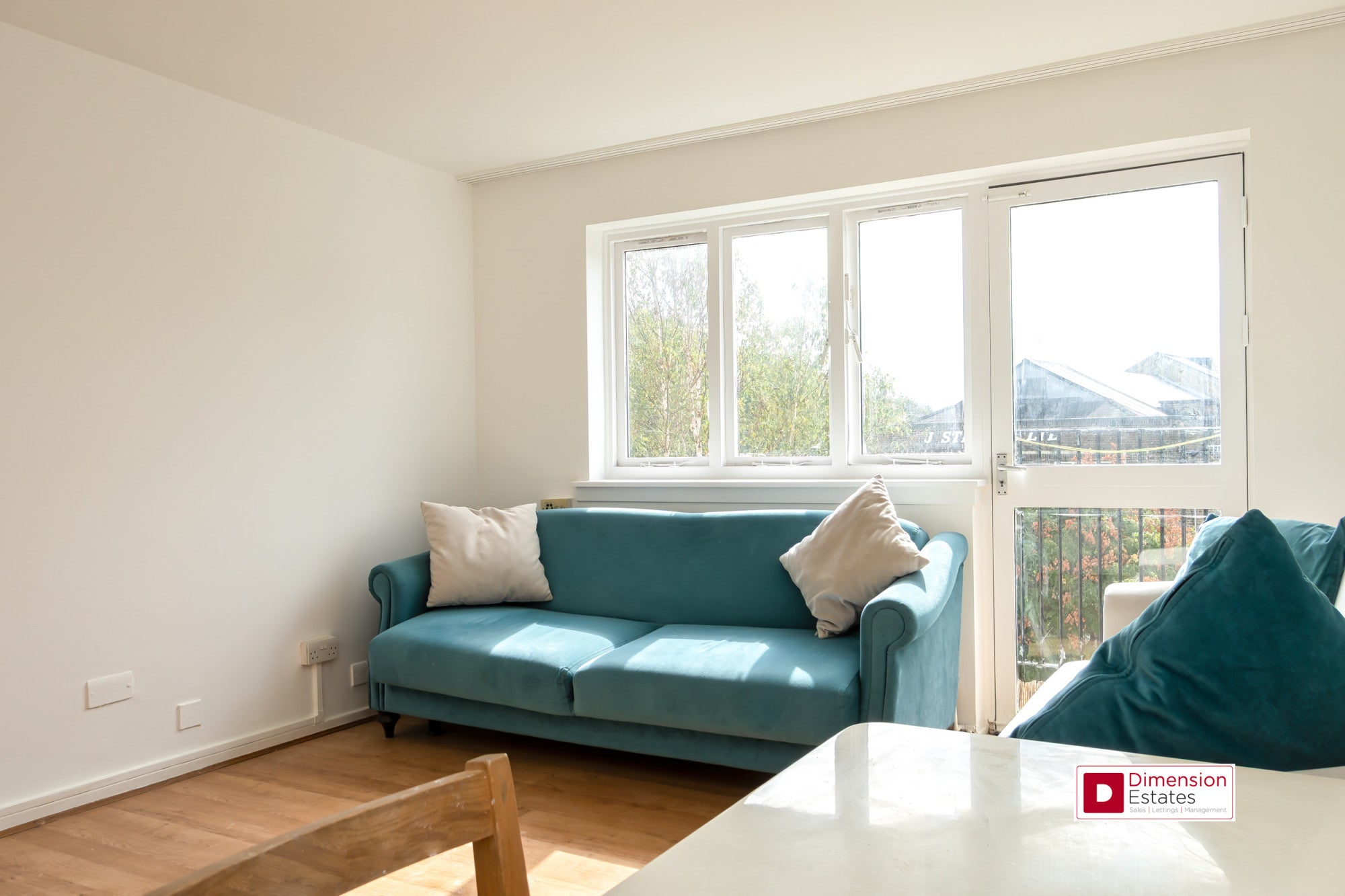 Flat Rectory Road in Greater London