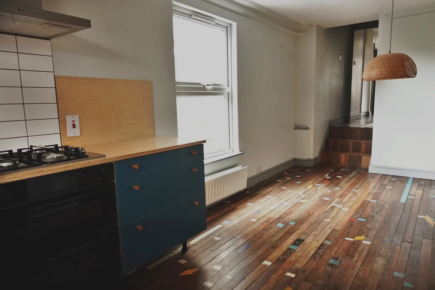 Flat Elderfield Road in Greater London