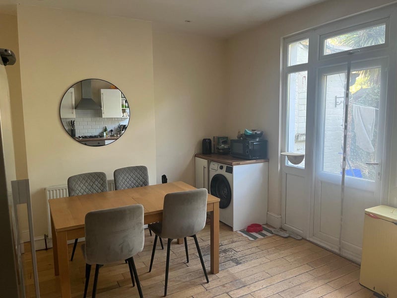 Room Franciscan Road in Greater London