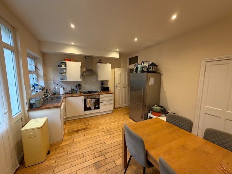 Room Franciscan Road in Greater London