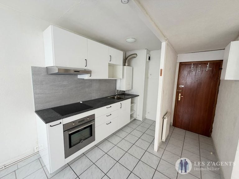 Flat Rue Saint-Exupéry in Saint-Martin-d'Hères